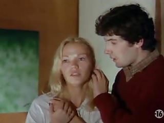 Brigitte Lahaie In La Nuit Des Traquees (1980) Jean Rollin free video