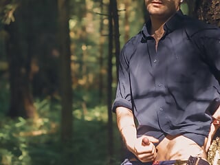 Handsome Man Noel Dero Decided To Masturbate In The Woods Because He Really Wanted To Fuck free video