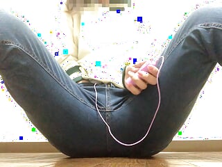 I Put A Toy In My Jeans And Felt It, I ♡ Want To Put A Big One In It As Soon As Possible free video