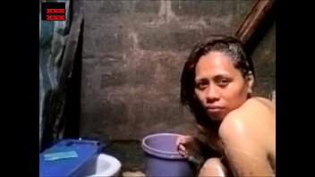 Filipina Girl Doing Bath Seducing In Cam Nice Tits And Pussy free video