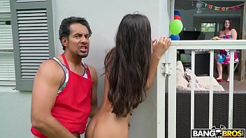 Encuentra A Su H. Teniendo Sexo Le Roba El Novio A Su Mamá free video