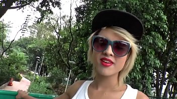 Hot Oral Party With A Teen Tranny Melzinha Bonekinha free video