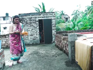 Desi Sexy And Hot Bhabhi Aur Badmash Dewar Ki Awesome Thukai Bindastimes Ke Style Full Movie free video